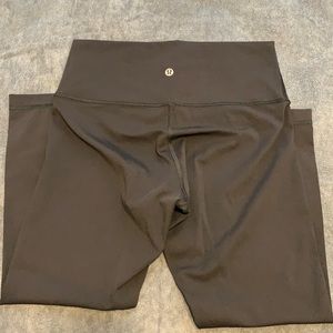 Black lululemon Crop Leggings